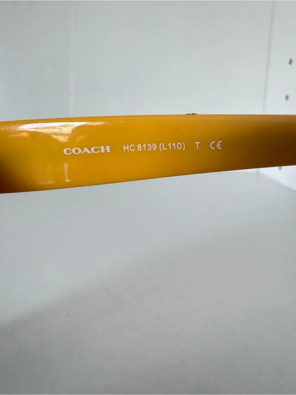 COACH Signature Spray Sunglasses Tortoiseshell Frame Yellow EUC 185 Retail